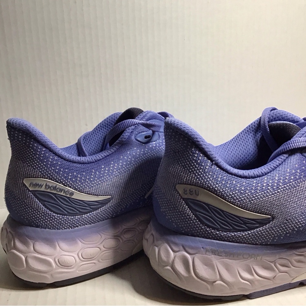 New Balance Women's 800 size 10 - Picture 4 of 6